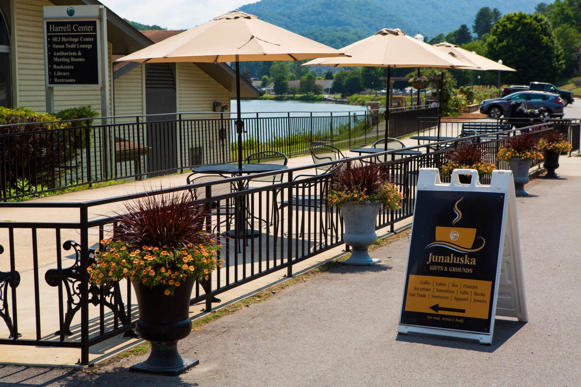 Outdoor patio view of Junaluska Gifts and Grounds