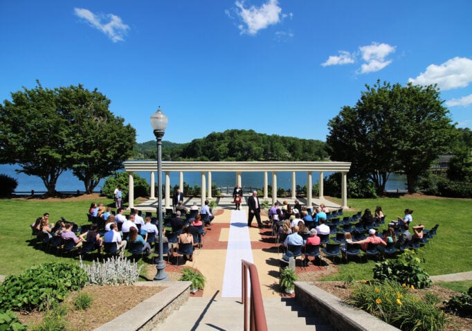 Wedding ceremony held at Lake Junaluska Colonnade