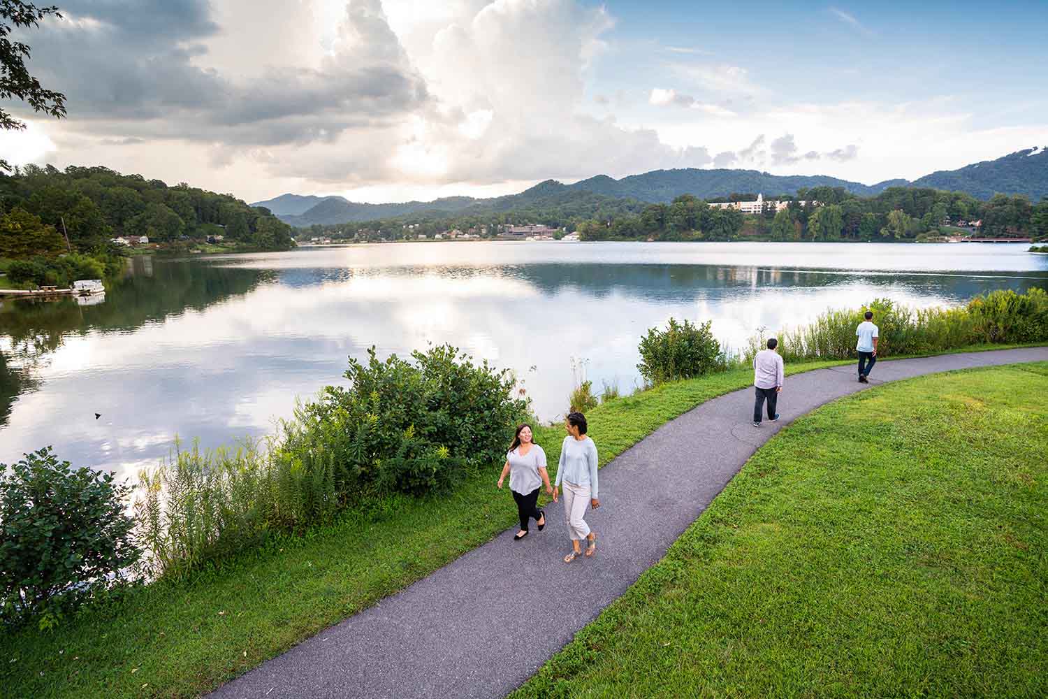 Visitors enjoy the Lake Junaluska Walking Trail