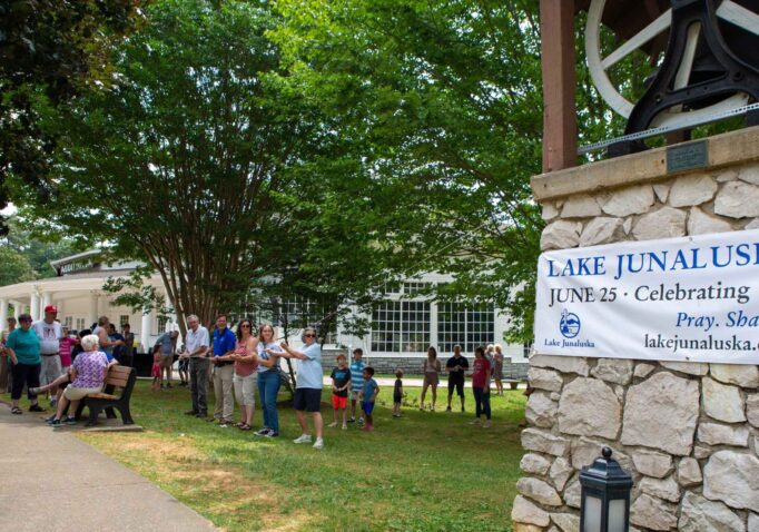Ringing of the Weatherby Bell for Lake Junaluska Day