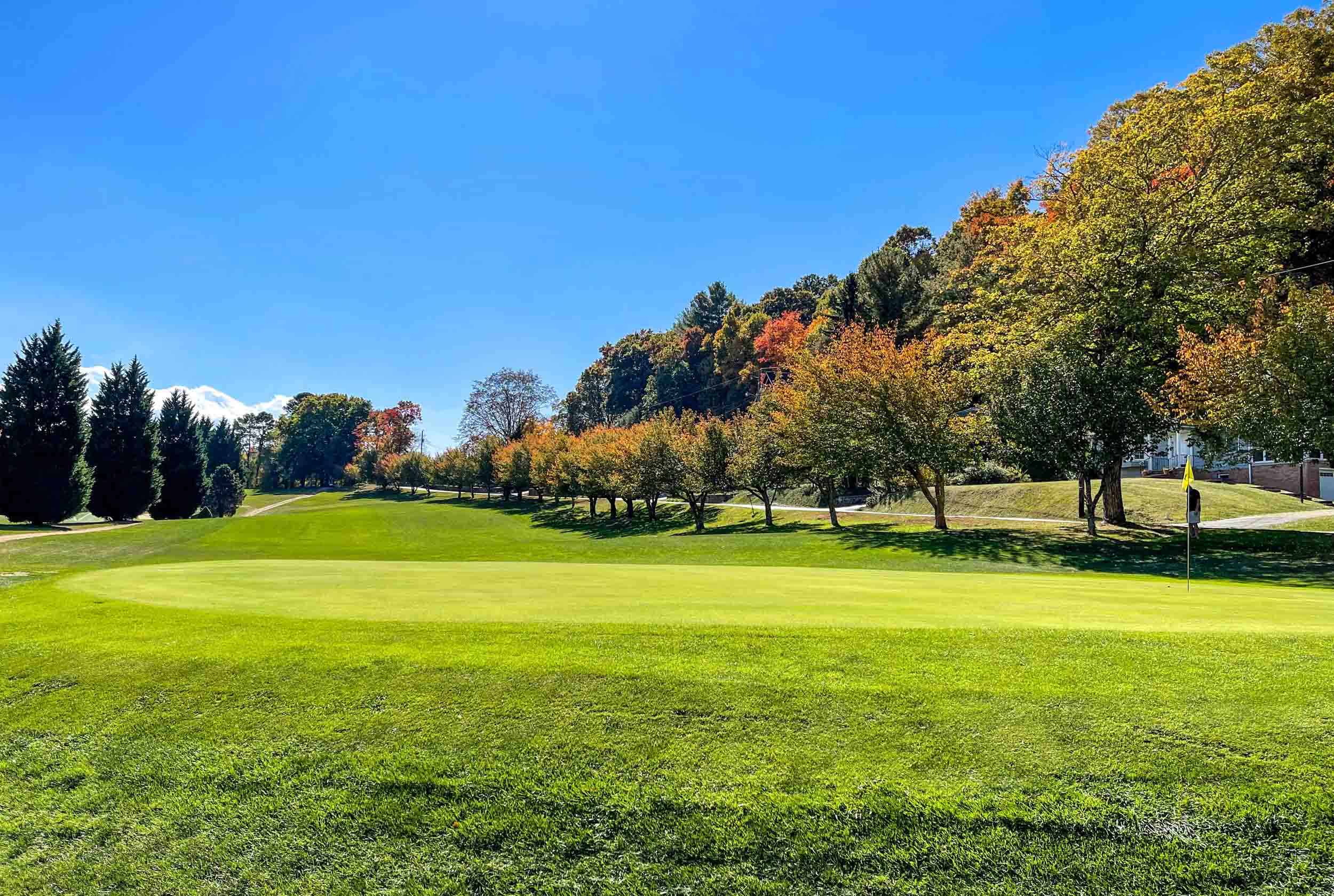 fall at golf course