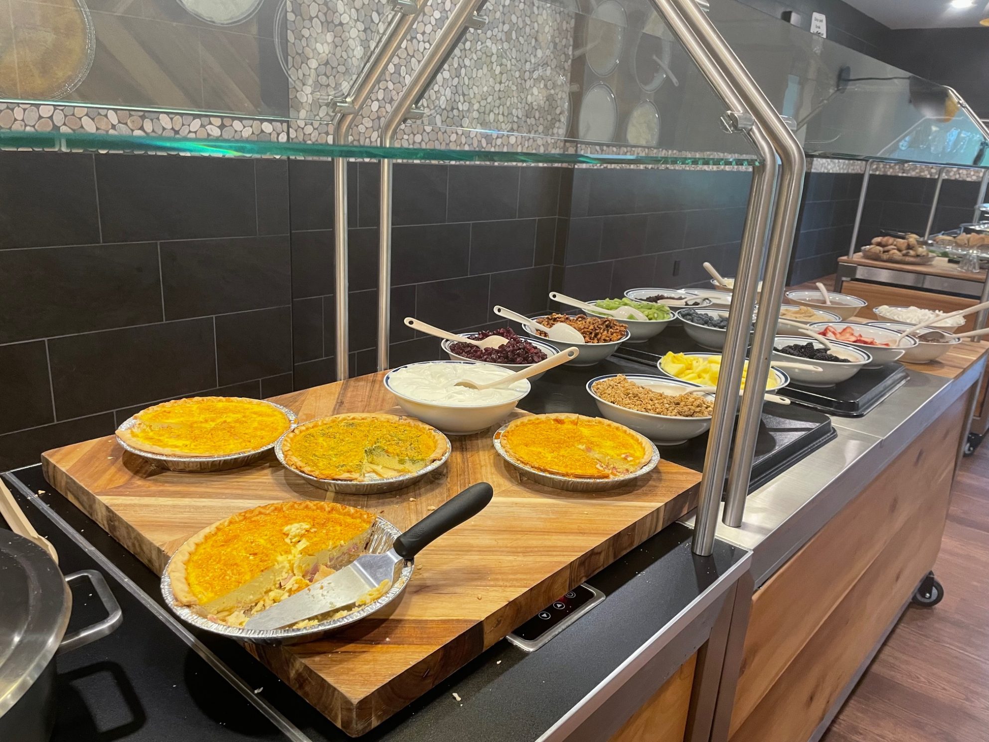 Sunday Brunch Buffet - Lake Junaluska Conference \u0026 Retreat Center, image size:1984x1488