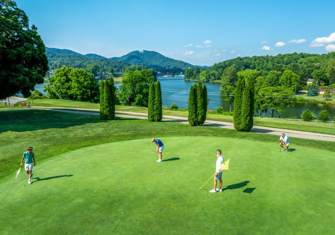 The Lake Junaluska Golf Course is offering a seasonal discount rate card to locals.