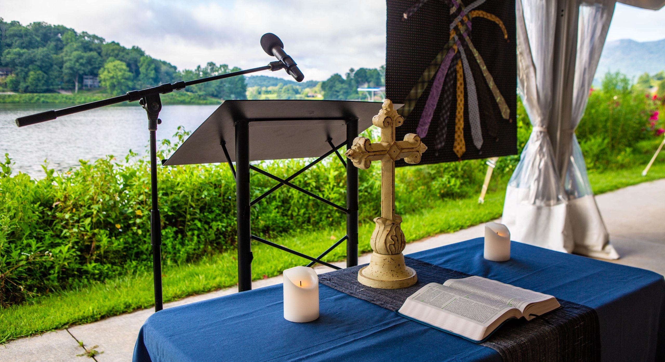 Lake Junaluska's Summer Worship Series features guests preachers each Sunday throughout the summer for a lakeside worship service.